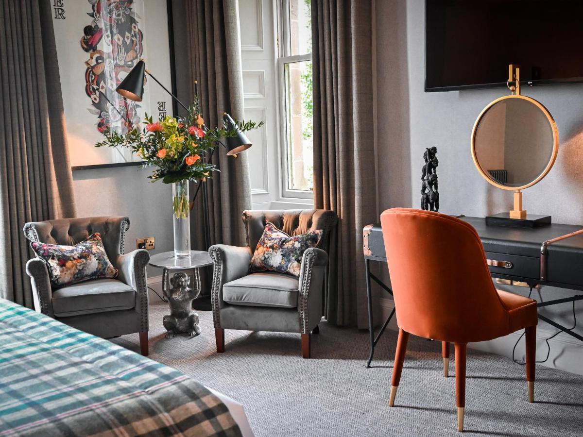 The Meadowpark Bar, Kitchen & Rooms Стърлинг Екстериор снимка